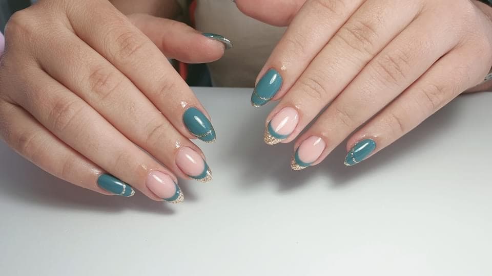 Stylizacja paznokci — Venus Beauty Salon