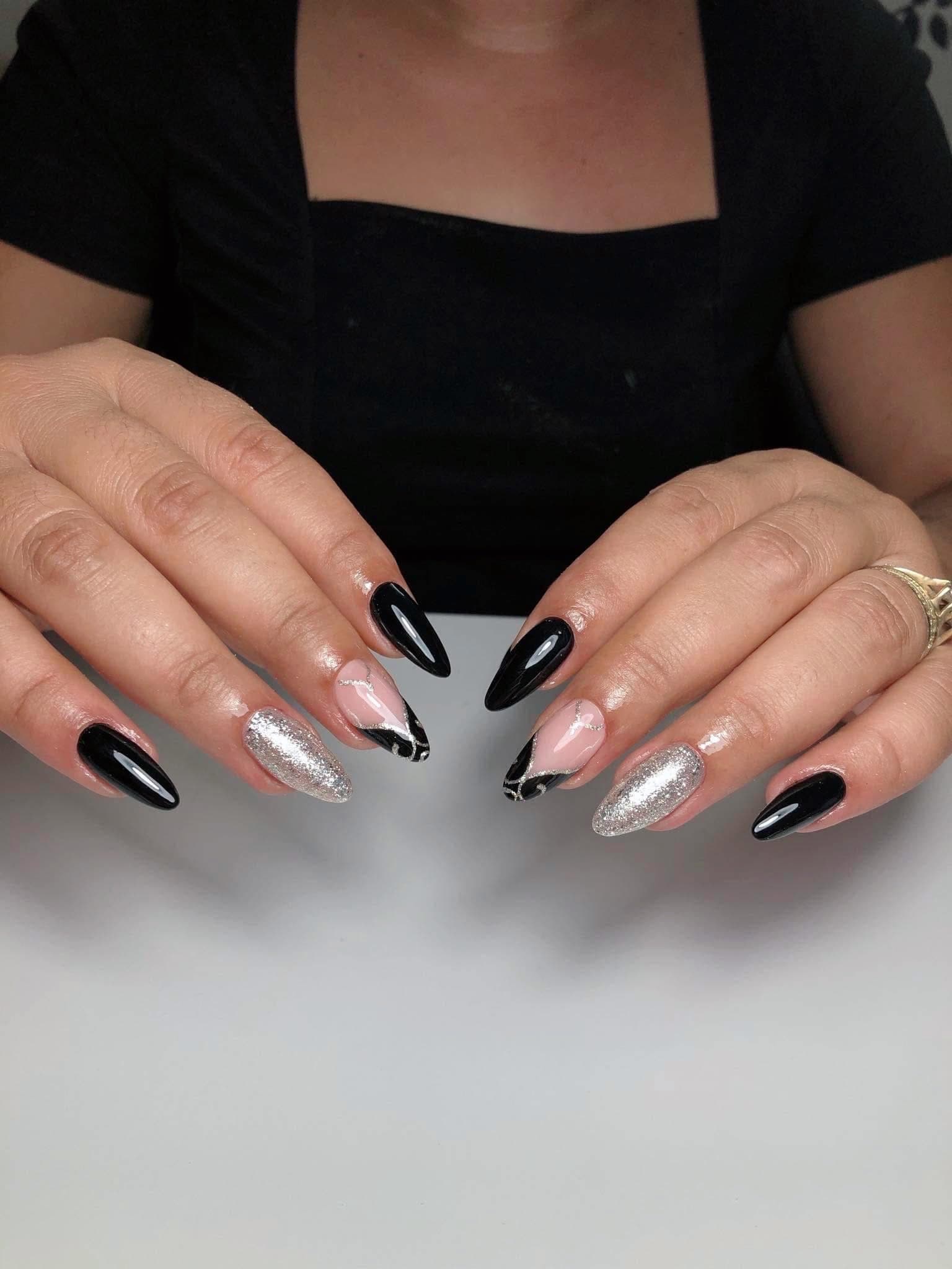 Stylizacja paznokci — Venus Beauty Salon