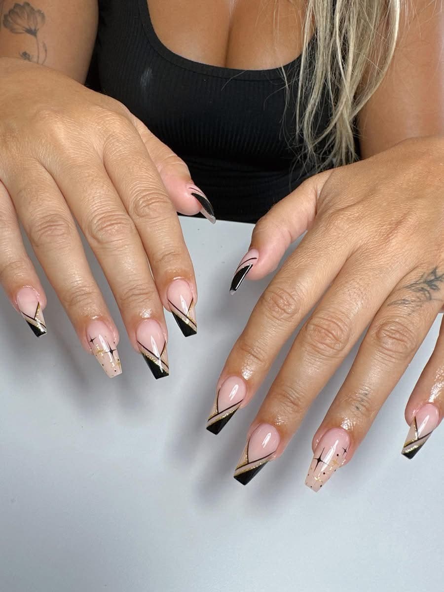Stylizacja paznokci — Venus Beauty Salon